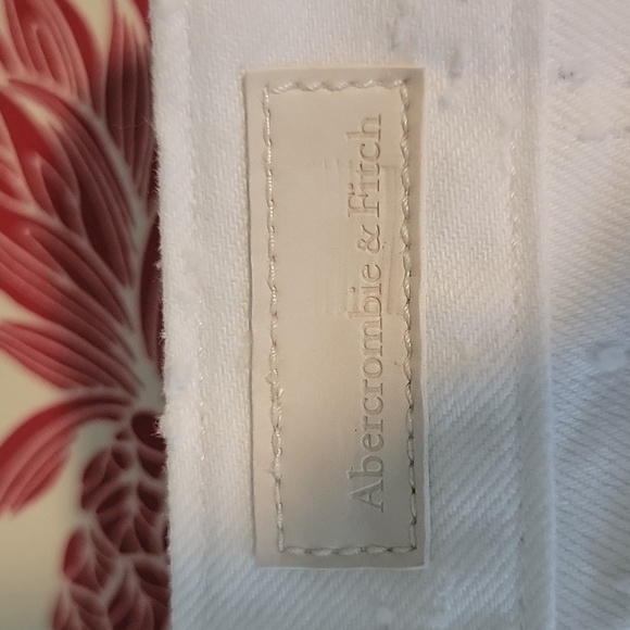 Abercrombie & Fitch white detailed distressed jeans - Picture 12 of 12